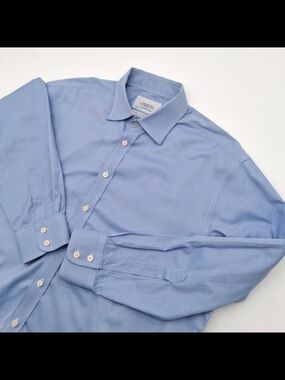 Charles Tyrwhitt Classic Fit Non Iron Light Blue ShirtTextured Weave  17 1/2"